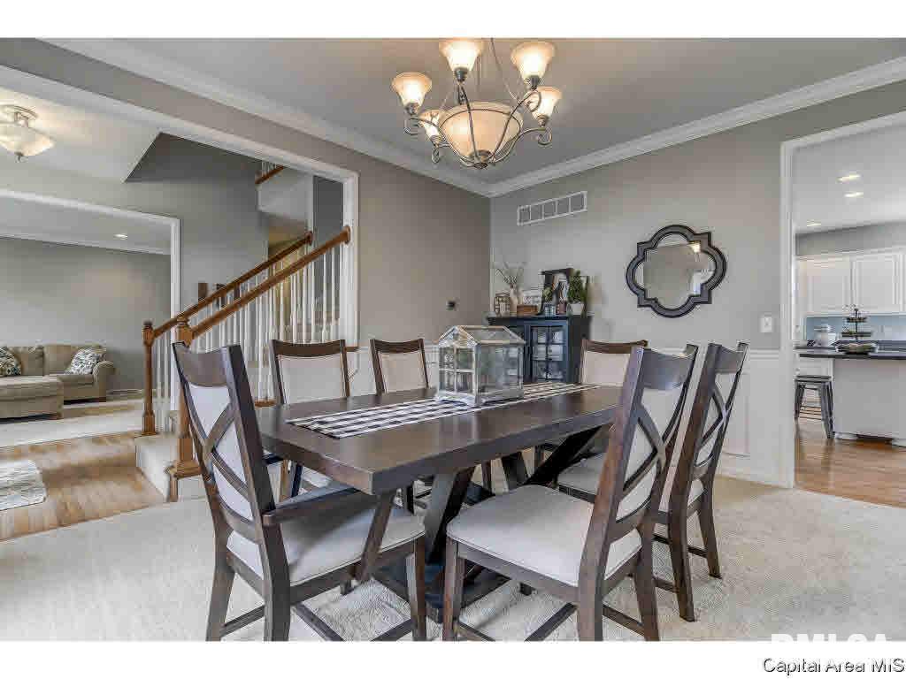 2720 Wordsworth Drive Springfield, IL 62711 - Photo 6 of 36 Gallery Image 6