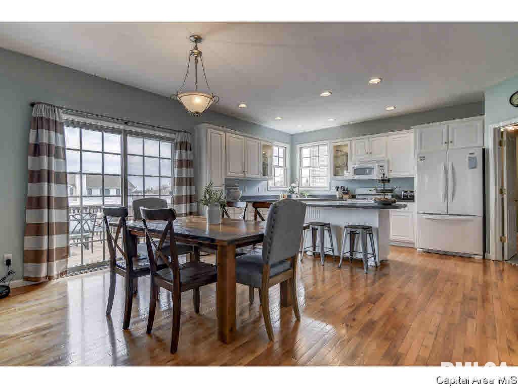 2720 Wordsworth Drive Springfield, IL 62711 - Photo 10 of 36 Gallery Image 10