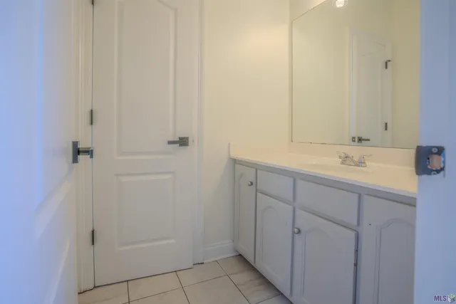 $325,000 | 818 Bohne Road, Port Allen, LA 70767