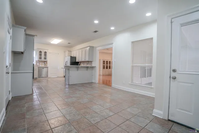 $325,000 | 818 Bohne Road, Port Allen, LA 70767