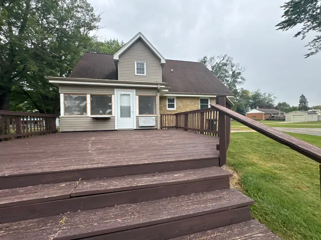 $195,000 | 1014 Holland Drive, Rock Falls, IL 61071