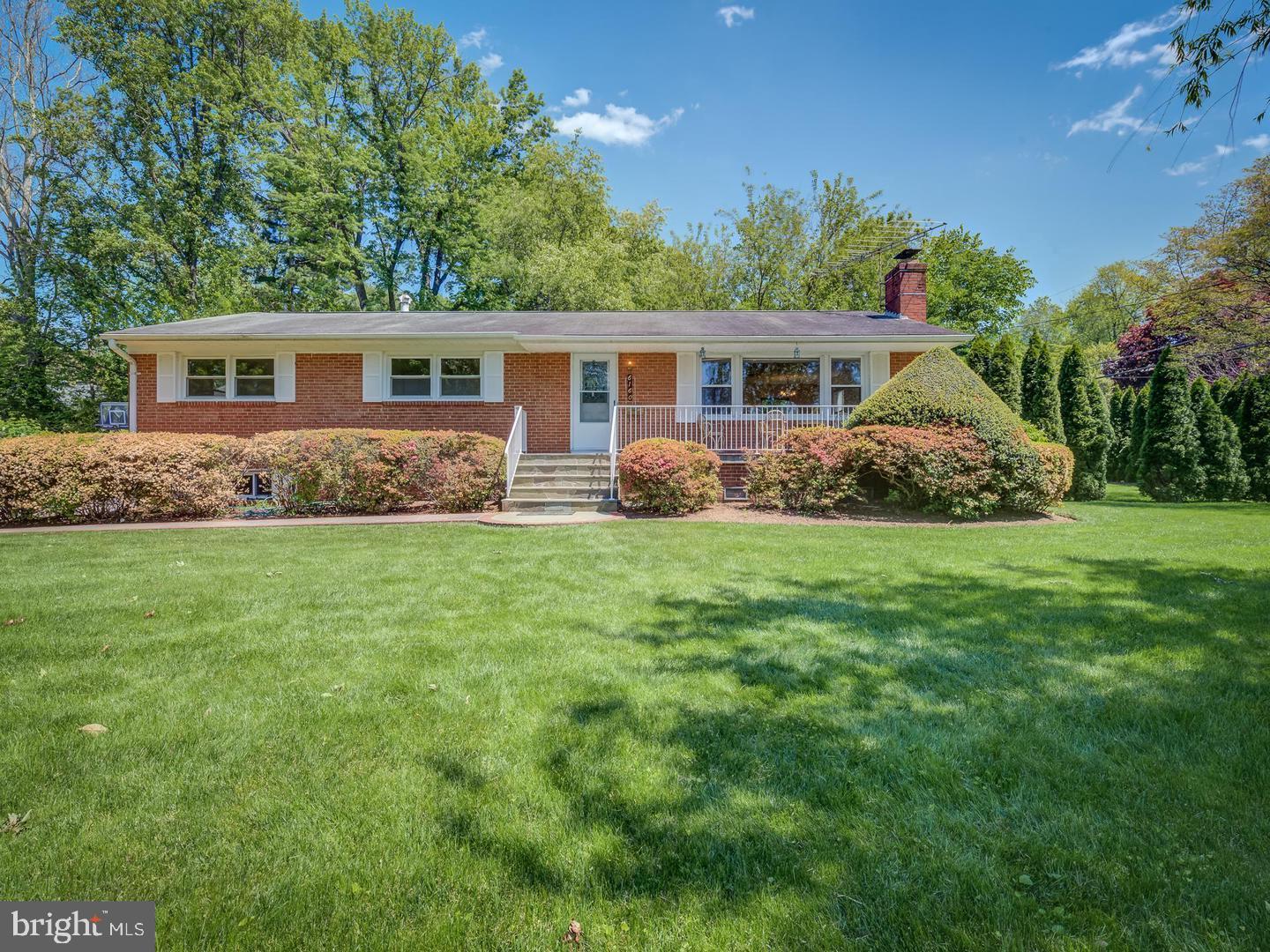 6160 Hardy Drive McLean, VA 22101 - Photo 2 of 29