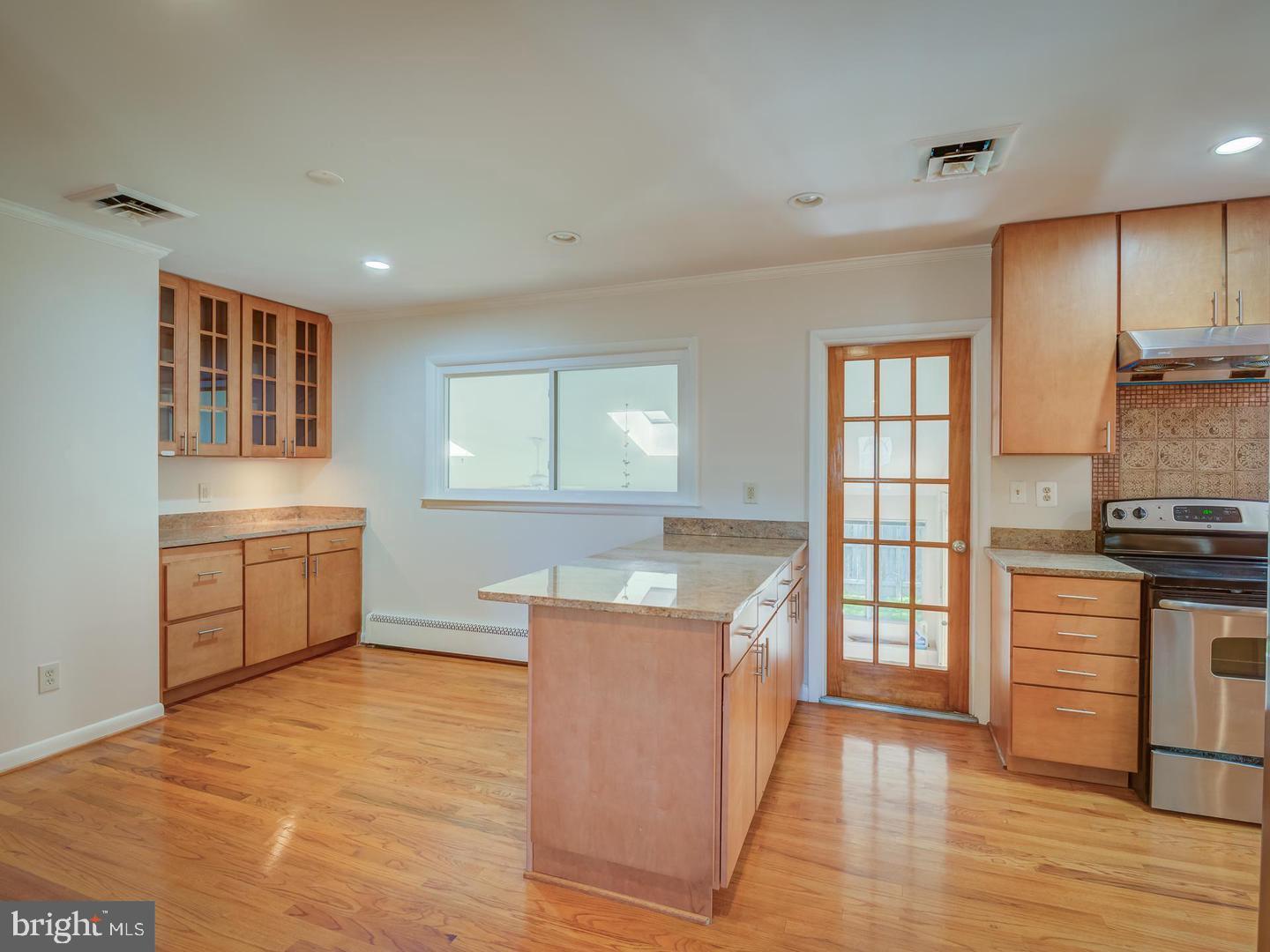 6160 Hardy Drive McLean, VA 22101 - Photo 14 of 29