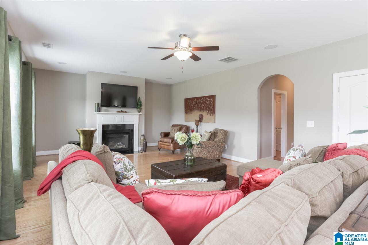 644 Southern Trace Parkway Leeds, AL 35094 - Photo 19 of 46