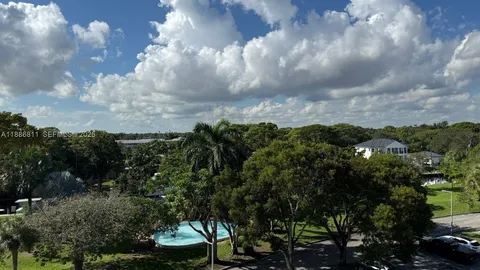 $295,000 | 1101 River Reach Drive, Unit 511, Fort Lauderdale, FL 33315