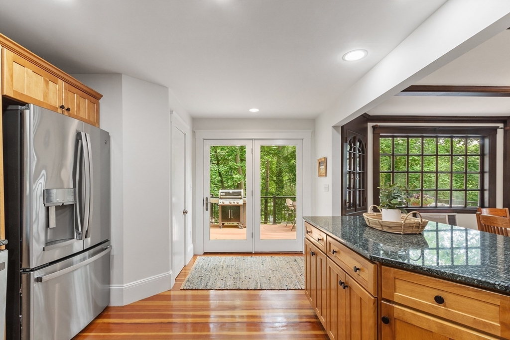 27 Holland Road Melrose, MA 02176 - Photo 11 of 40 Gallery Image 11
