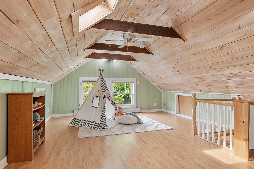 27 Holland Road Melrose, MA 02176 - Photo 25 of 40 Gallery Image 25