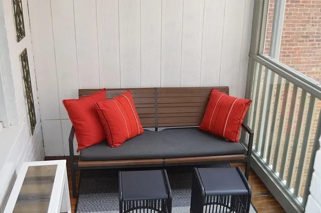 $4,100 | 54 Dwight Street, Unit 3, Brookline, MA 02446