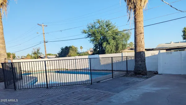 $370,000 | 3421 West Montecito Avenue, Phoenix, AZ 85017