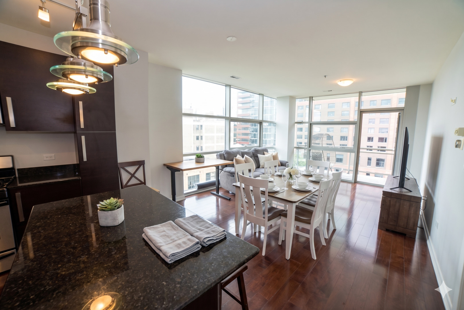 225 South Sangamon Street, Unit 701 Chicago, IL 60607 - Photo 2 of 15