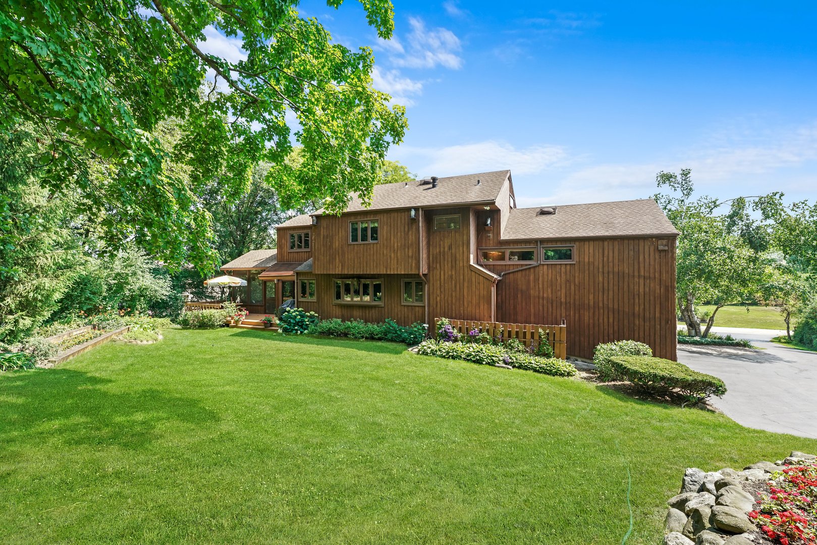 20320 Lea Road Deer Park, IL 60010 - Photo 25 of 31 front view of a house with a yard