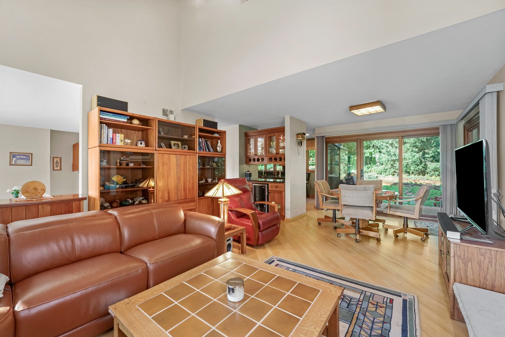 20320 Lea Road Deer Park, IL 60010 - Photo 10 of 31 a living room with furniture and a flat screen tv