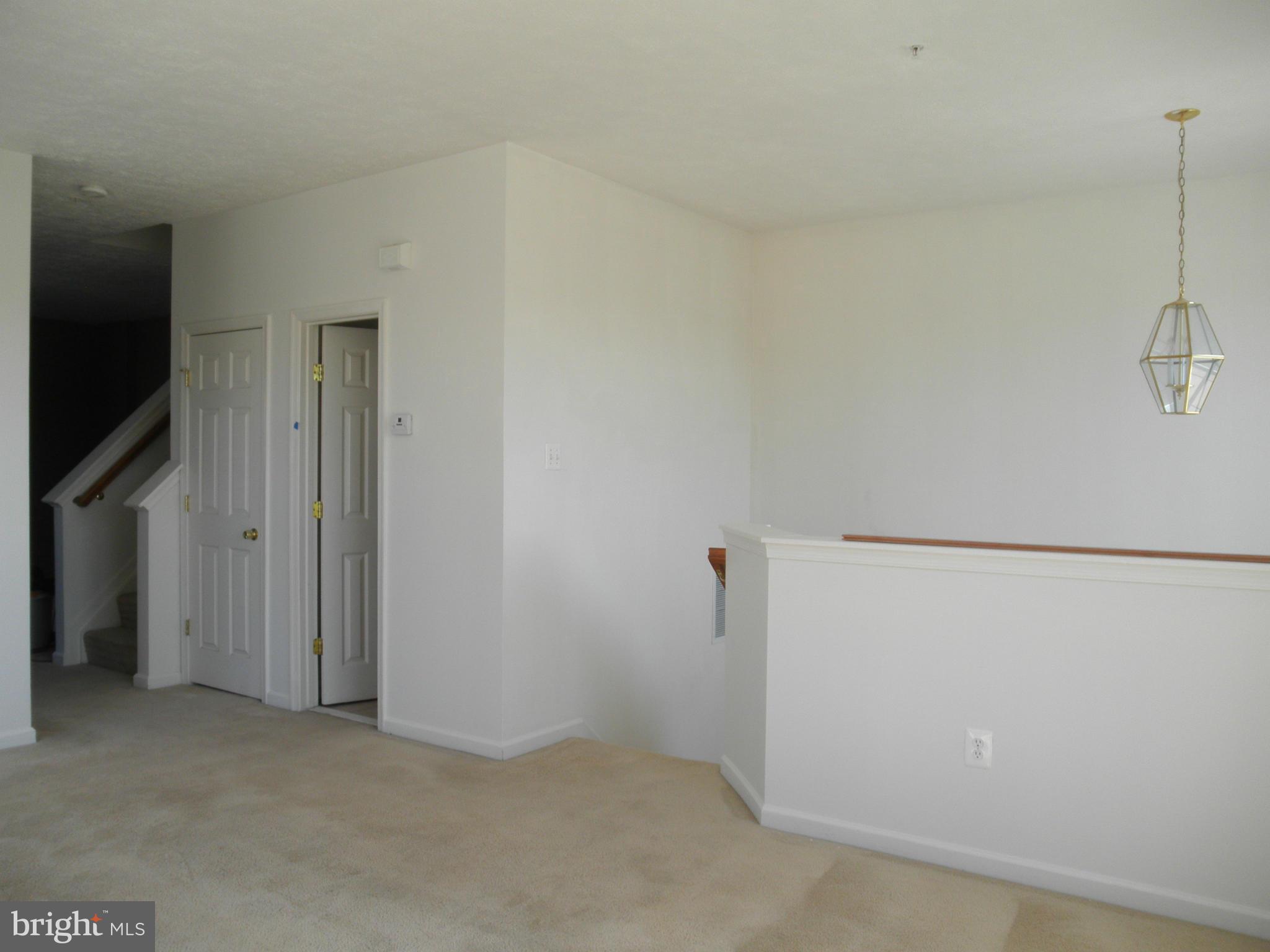 847 Middle River Road Baltimore, MD 21220 - Photo 14 of 28 Living Room