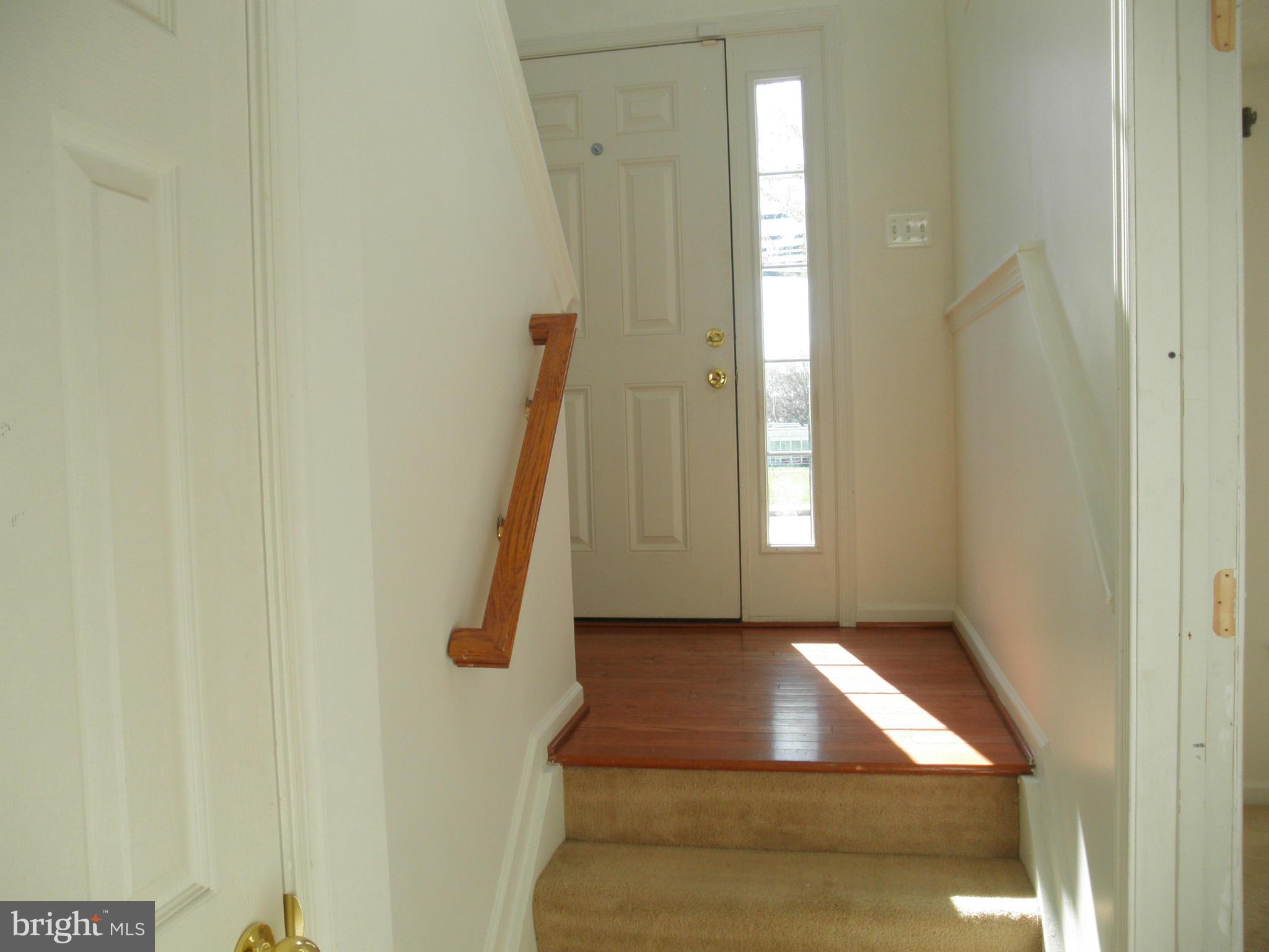 847 Middle River Road Baltimore, MD 21220 - Photo 5 of 28 Interior (General)