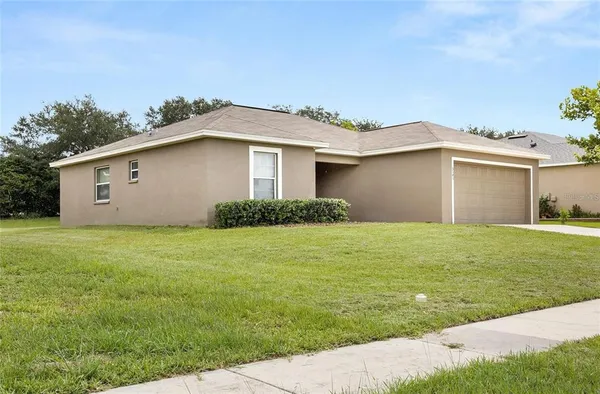 $1,995 | 5646 Great Egret Drive, Leesburg, FL 34748