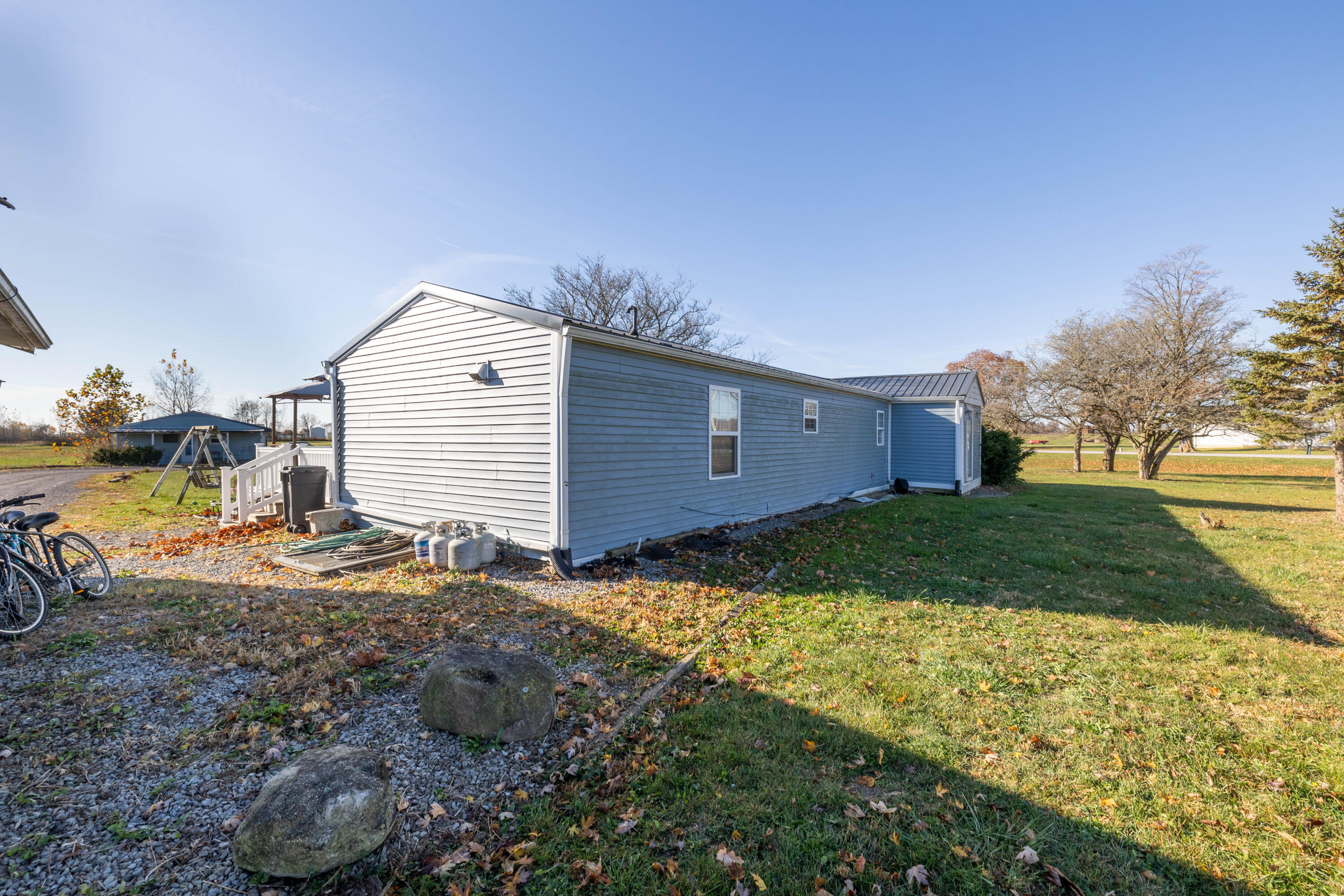 16450 Waynesfield Road Waynesfield, OH 45896 - Photo 10 of 58 Gallery Image 10