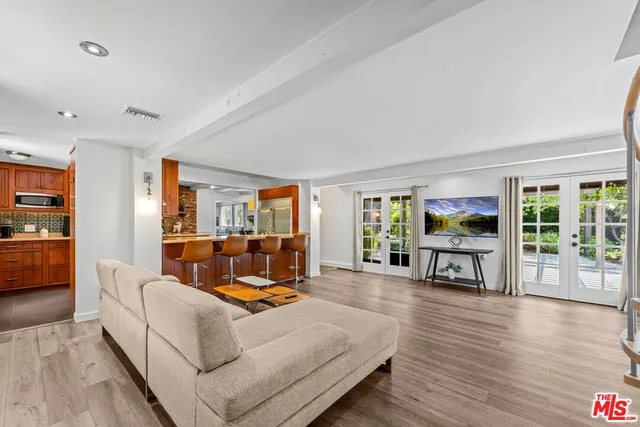 $9,500 | 23057 Sylvan Street, Woodland Hills, CA 91367