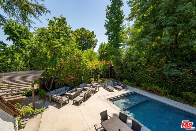 $9,500 | 23057 Sylvan Street, Woodland Hills, CA 91367