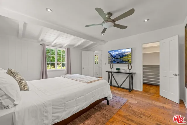 $9,500 | 23057 Sylvan Street, Woodland Hills, CA 91367