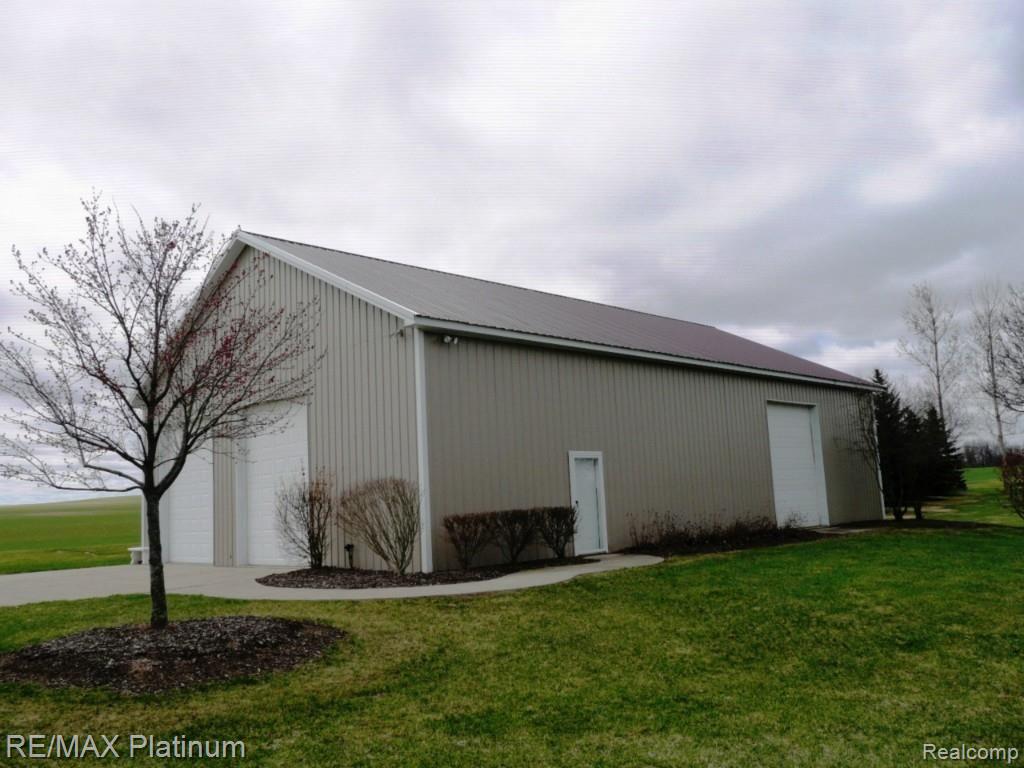 5881 Fenton Road Fenton, MI 48430 - Photo 21 of 35 60x40 Pole Barn