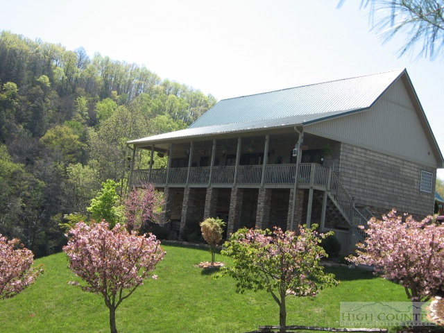 119 Cooper Cove Road Crumpler, NC 28617 - Photo 11 of 21 Gallery Image 11
