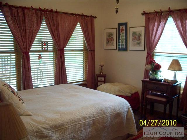 119 Cooper Cove Road Crumpler, NC 28617 - Photo 18 of 21 Gallery Image 18