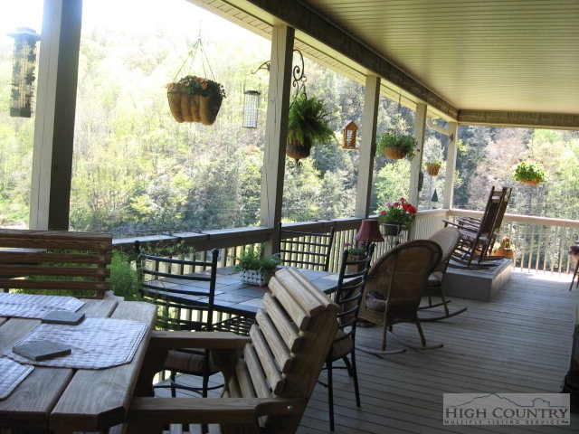 119 Cooper Cove Road Crumpler, NC 28617 - Photo 9 of 21 Gallery Image 9