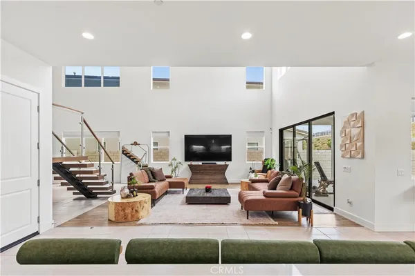 $1,590,000 | 27526 Elderberry Drive, Valencia, CA 91381