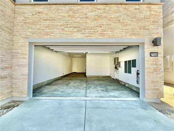 $1,590,000 | 27526 Elderberry Drive, Valencia, CA 91381