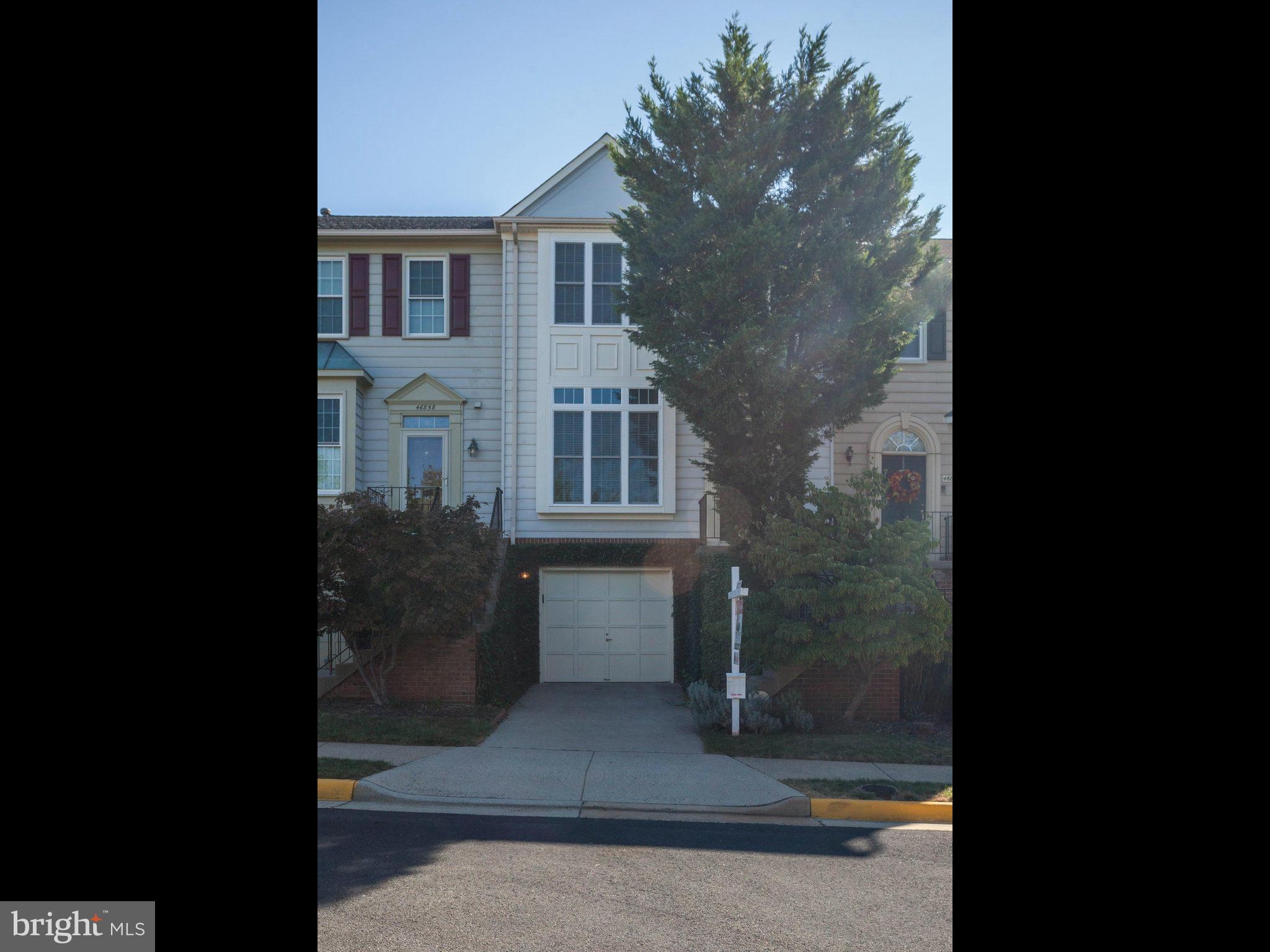 46860 Rabbitrun Terrace Sterling, VA 20164 - Photo 1 of 30 Exterior (Front)