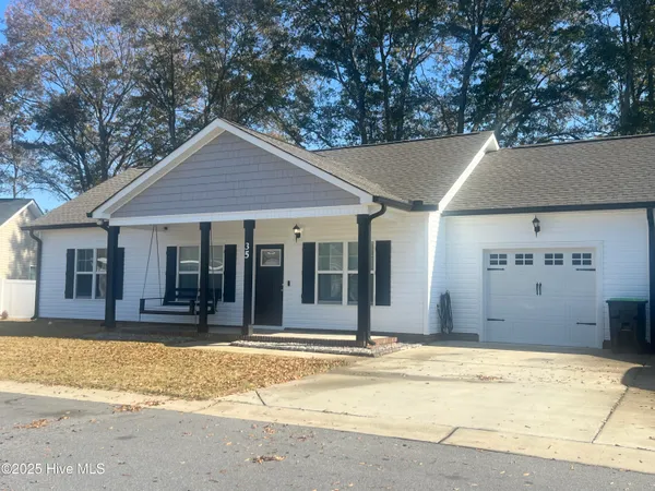 $259,999 | 35 Kevior Avenue, Four Oaks, NC 27524