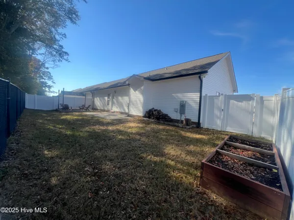 $259,999 | 35 Kevior Avenue, Four Oaks, NC 27524