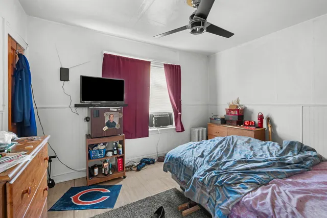 $485,000 | 1302 West 98th Place, Chicago, IL 60643