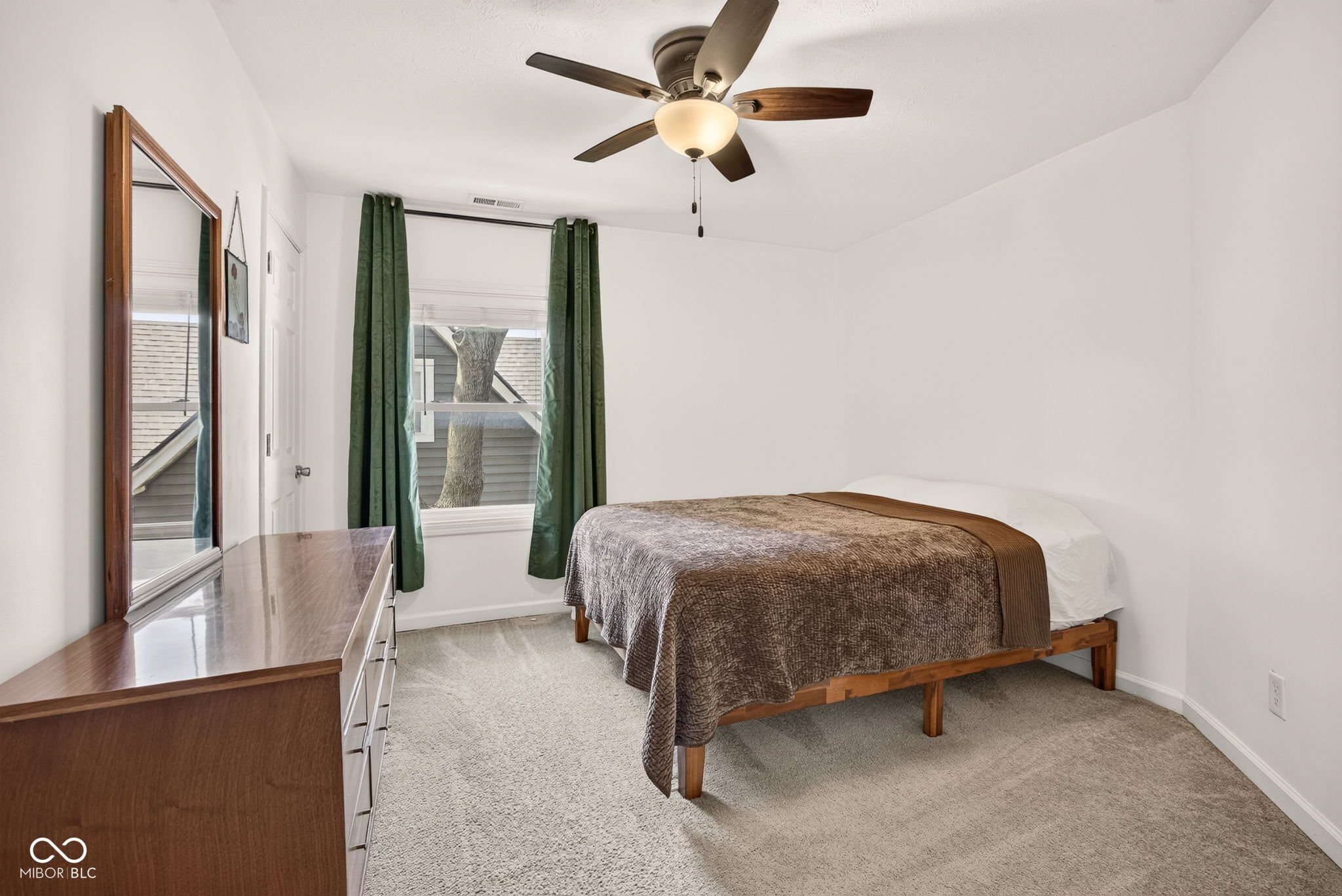 1037 Keystone Avenue Indianapolis, IN 46201 - Photo 21 of 32