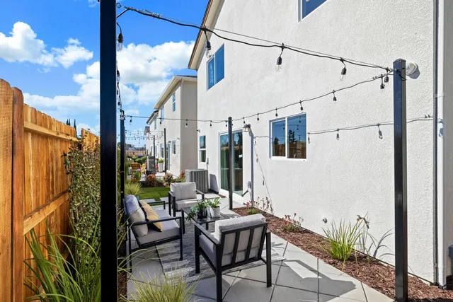 $464,659 | 437 Lemongrass Street, Turlock, CA 95380