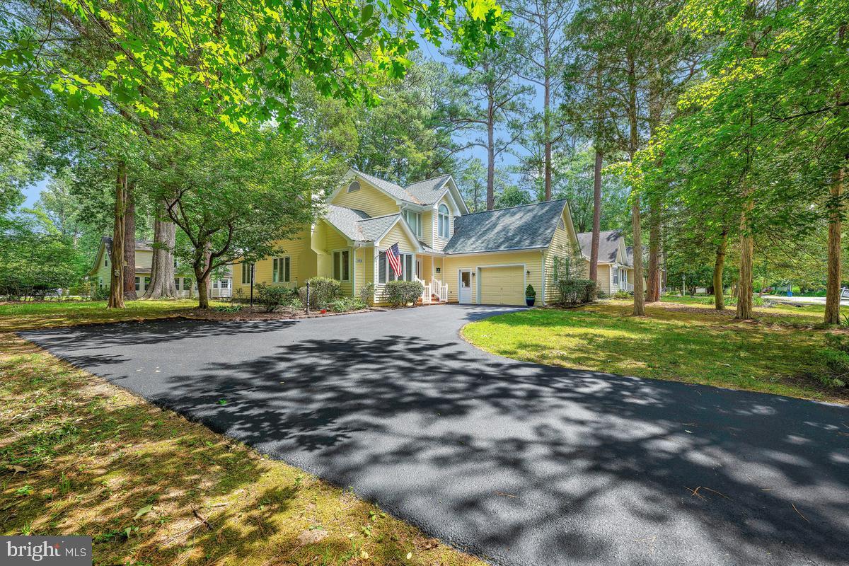 14600 Honeysuckle Way Issue, MD 20645 - Photo 3 of 64