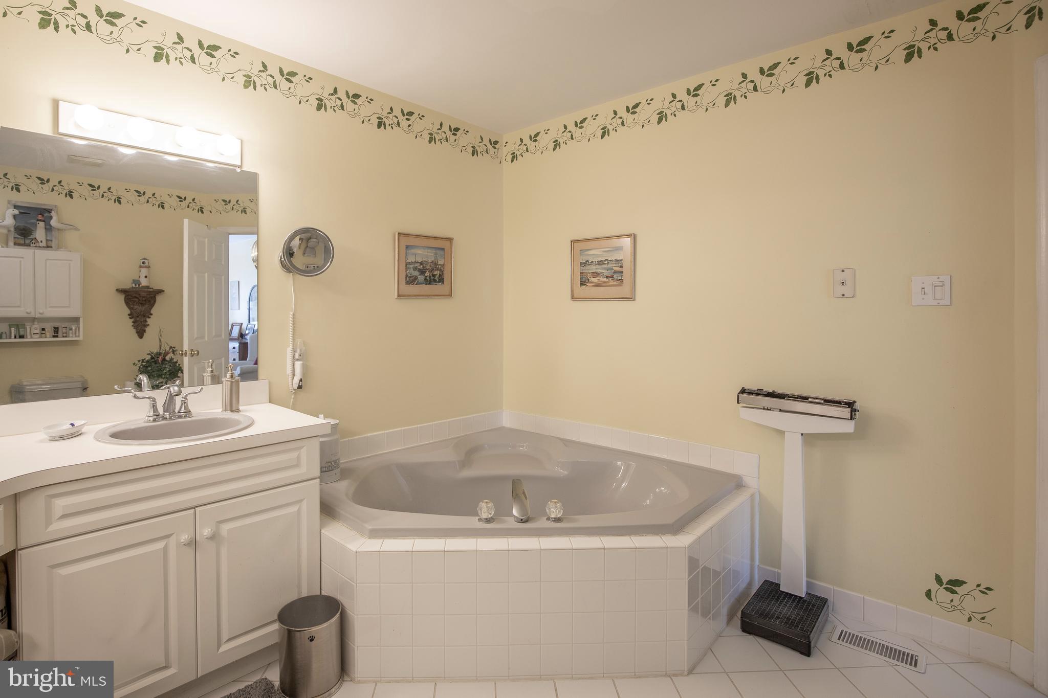 5083 Raintree Court Doylestown, PA 18902 - Photo 27 of 35 Gallery Image 27
