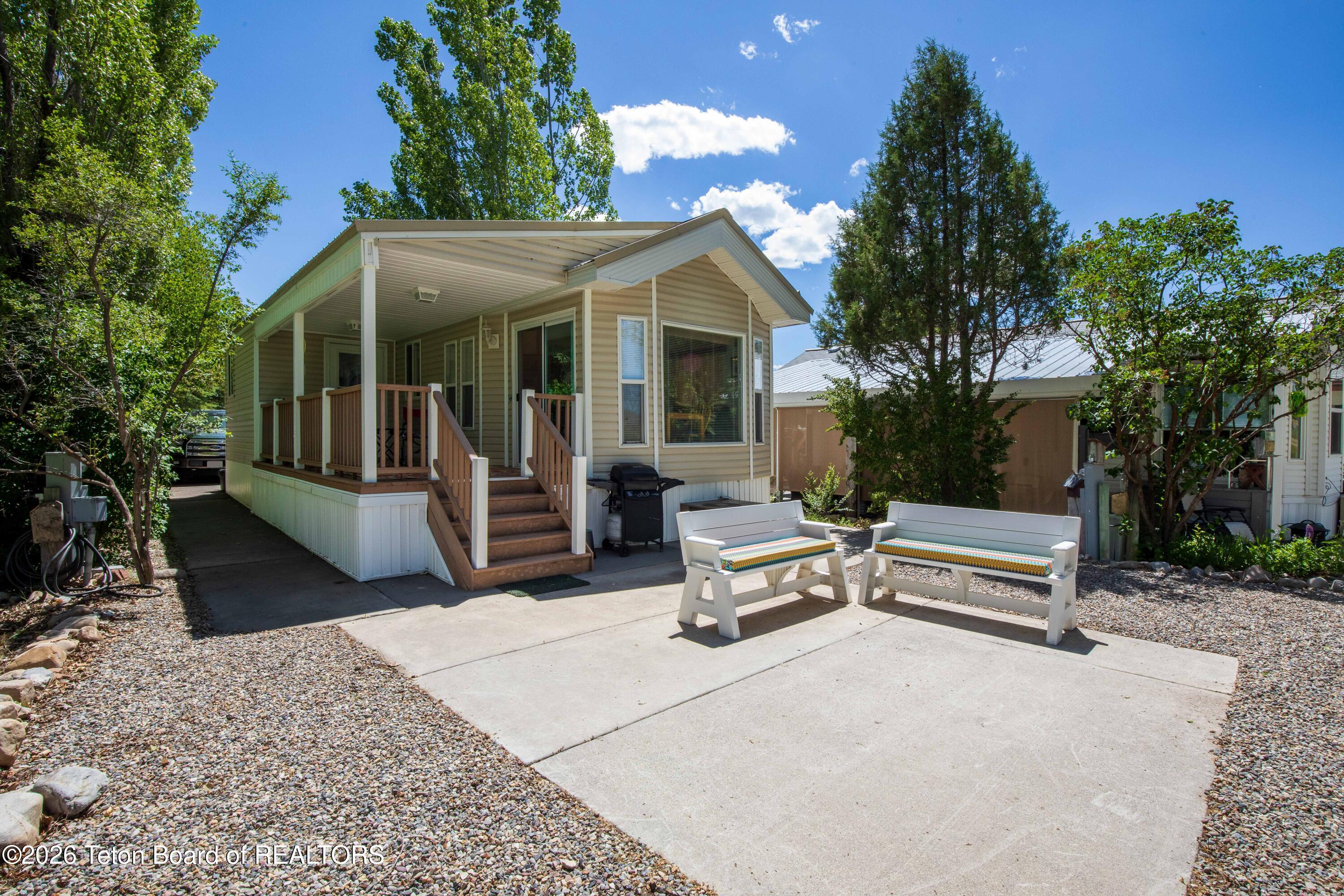 453 Rim Road Star Valley Ranch, WY 83127 - Photo 4 of 28 453 Rim Rd IMG_1835-Edit