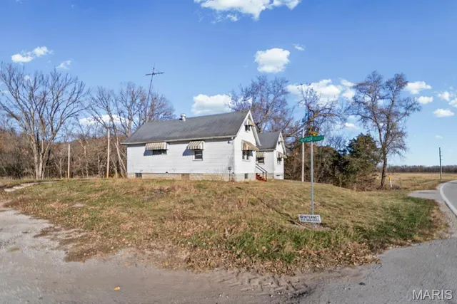 $45,000 | 13960 Highway 100, Pearl, IL 62361