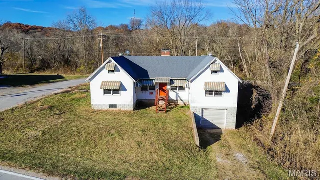 $45,000 | 13960 Highway 100, Pearl, IL 62361