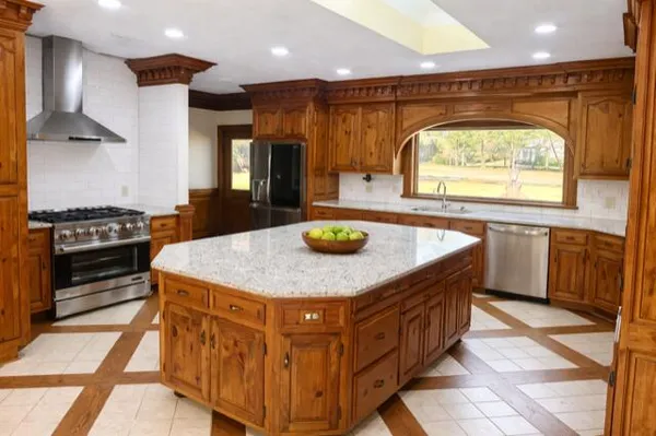 $599,900 | 913 Holley Lake Road, Aiken, SC 29803