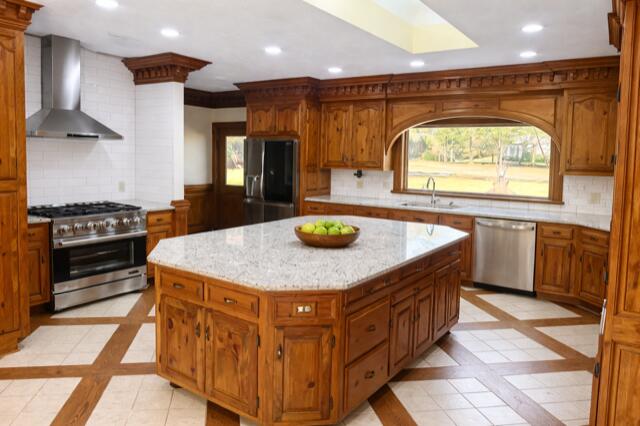 913 Holley Lake Road Aiken, SC 29803 - Photo 9 of 19 eE6D2k8g