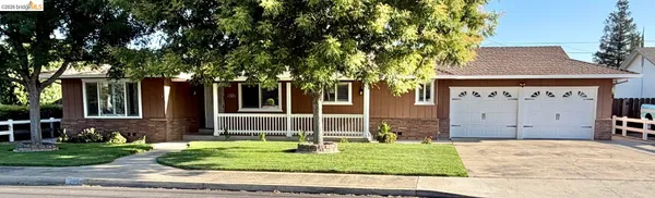 $575,000 | 395 North Avenue, Turlock, CA 95382