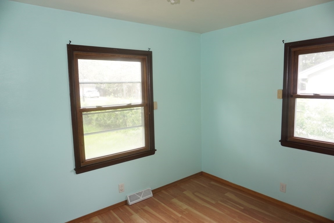 2105 North Alpine Road Rockford, IL 61107 - Photo 9 of 15 an empty room with a window