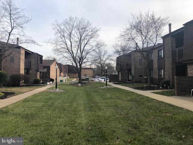 3205 Delaire Landing Road Philadelphia, PA 19114 - Photo 3 of 27