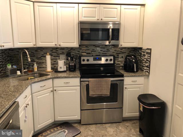 3205 Delaire Landing Road Philadelphia, PA 19114 - Photo 9 of 27