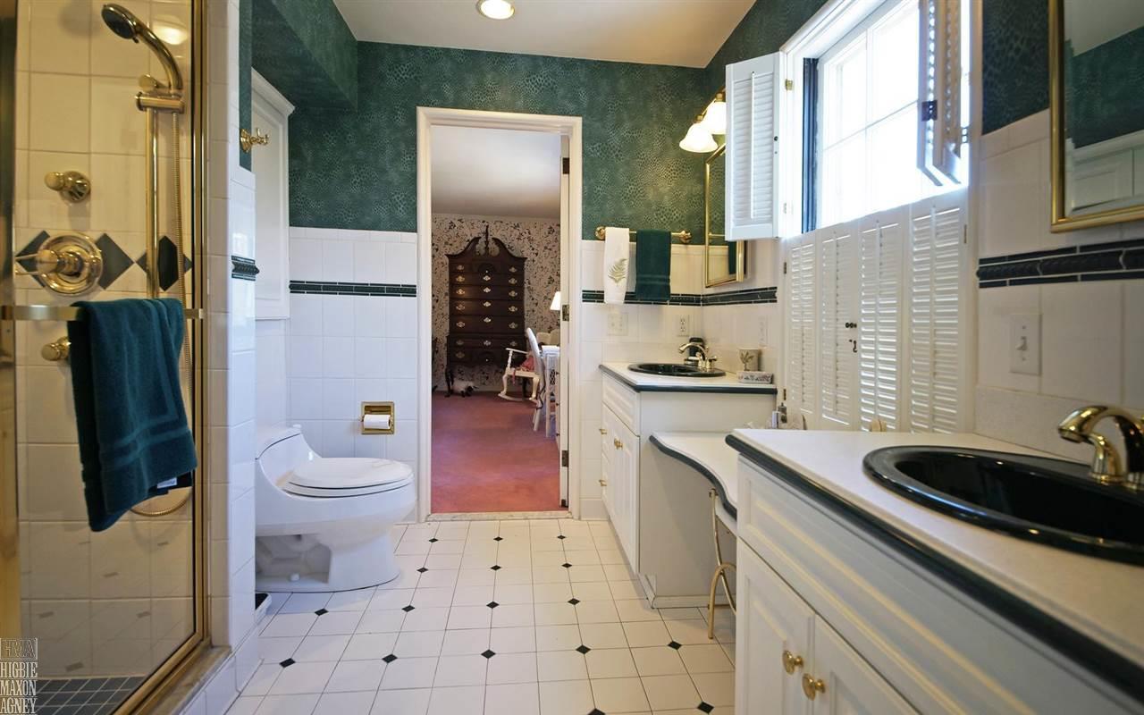 86 Renaud Road Grosse Pointe, MI 48236 - Photo 25 of 38 31313704-24.JPG