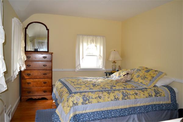 164 Ledgewood Road Dedham, MA 02026 - Photo 15 of 17 Gallery Image 15
