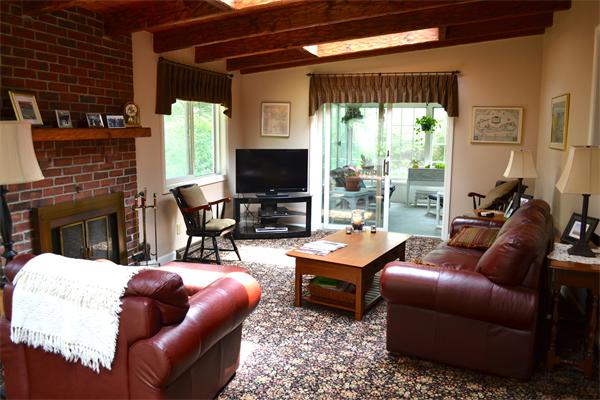 164 Ledgewood Road Dedham, MA 02026 - Photo 5 of 17 Gallery Image 5