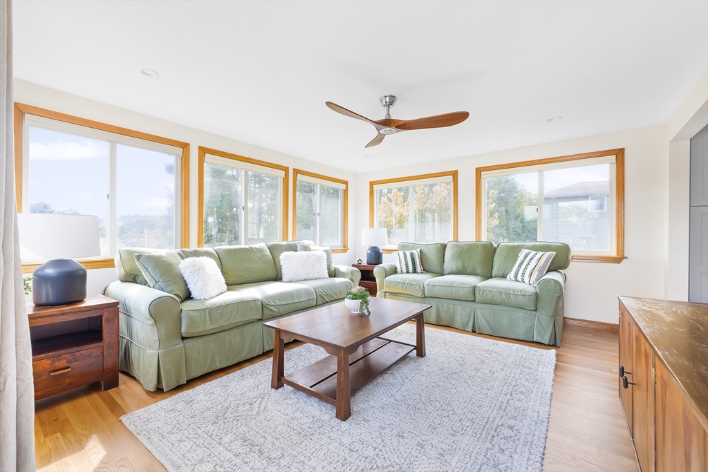 152 Albemarle Road Norwood, MA 02062 - Photo 11 of 34